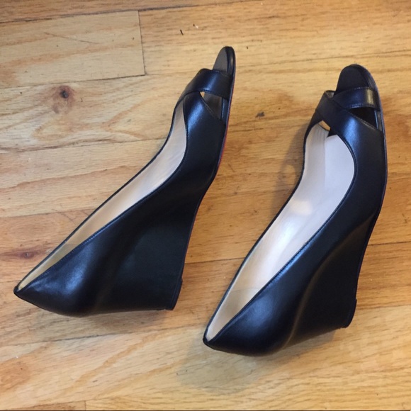 Christian Louboutin Riveto 70 Black Nappa Wedges - Picture 4 of 9